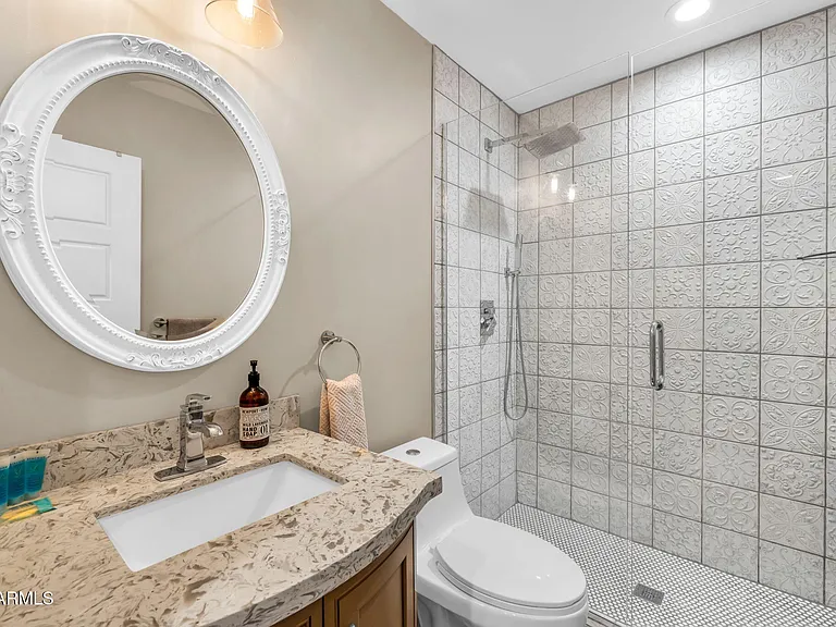 4402 E Turney Ave — Photo 26