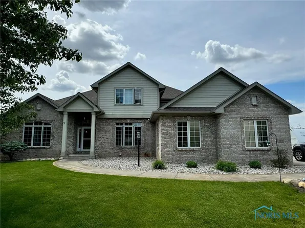 123 Country Club Rd, Bryan, OH 43506