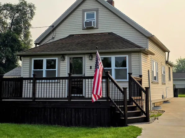 W175S7534 Park Dr, Muskego, WI 53150