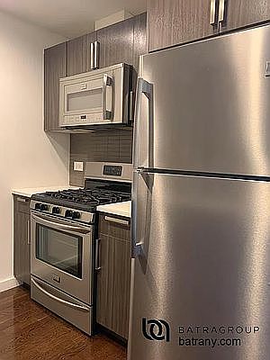 3rd image of 1215 Broadway APT 311