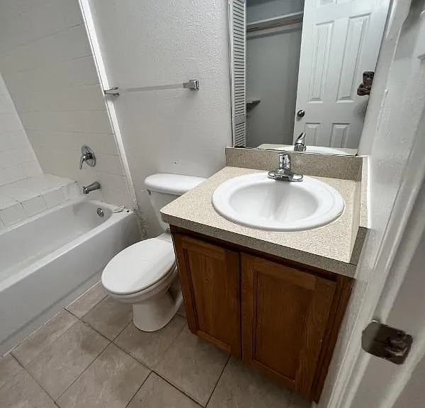 9817 Walnut St #210 — Photo 58