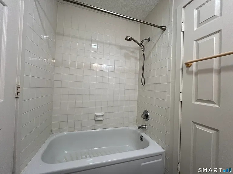 95 Farmington Chase Cres #95 — Photo 11