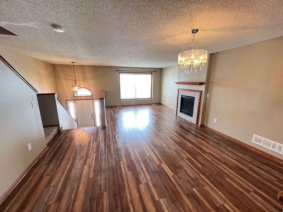 1st image of 15184 French Dr N