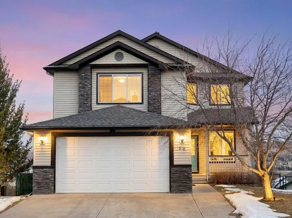 38 SE Bow Ridge Line, Cochrane, AB T4C 1V4