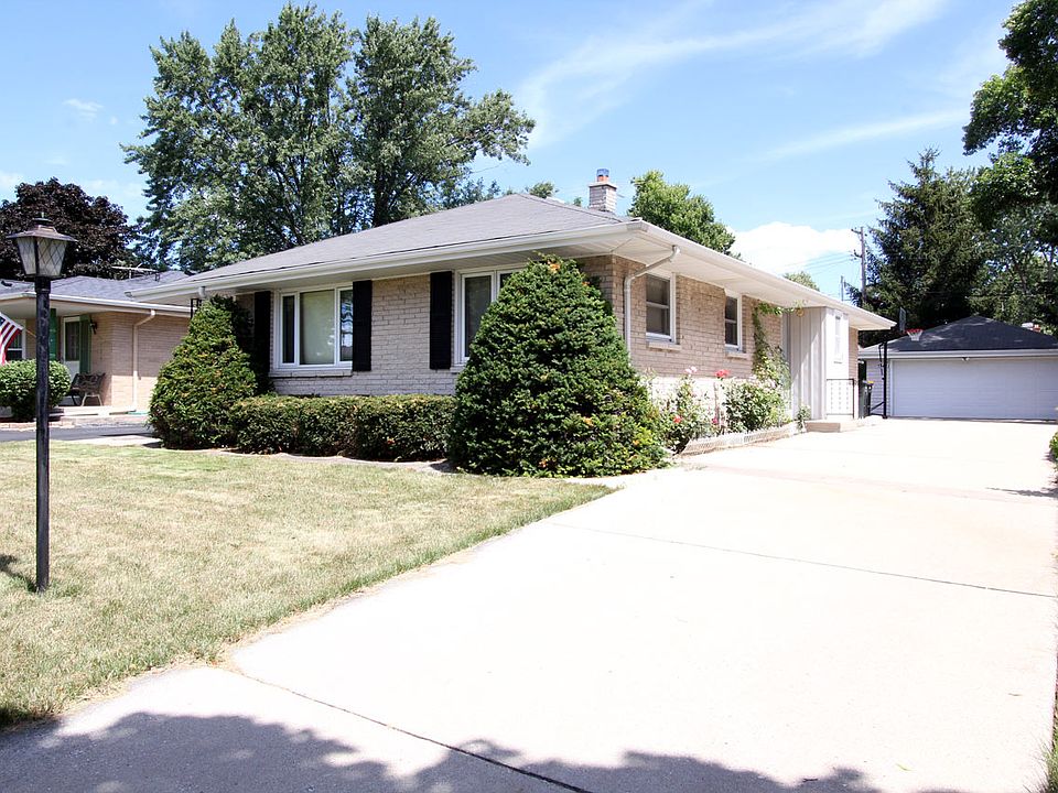 1st image of 4122 N 94th St
