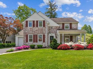 320 Overhill Rd, Wayne, PA 19087