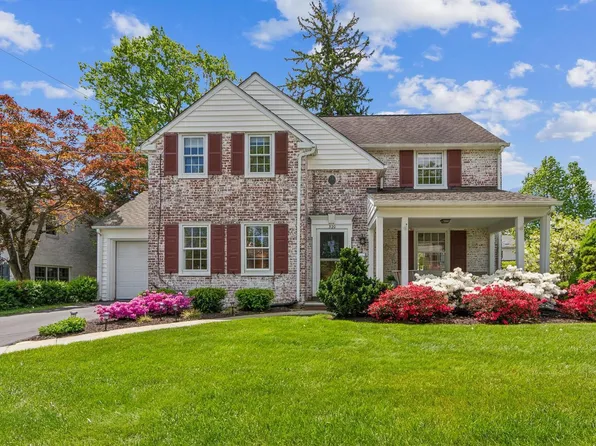 320 Overhill Rd, Wayne, PA 19087