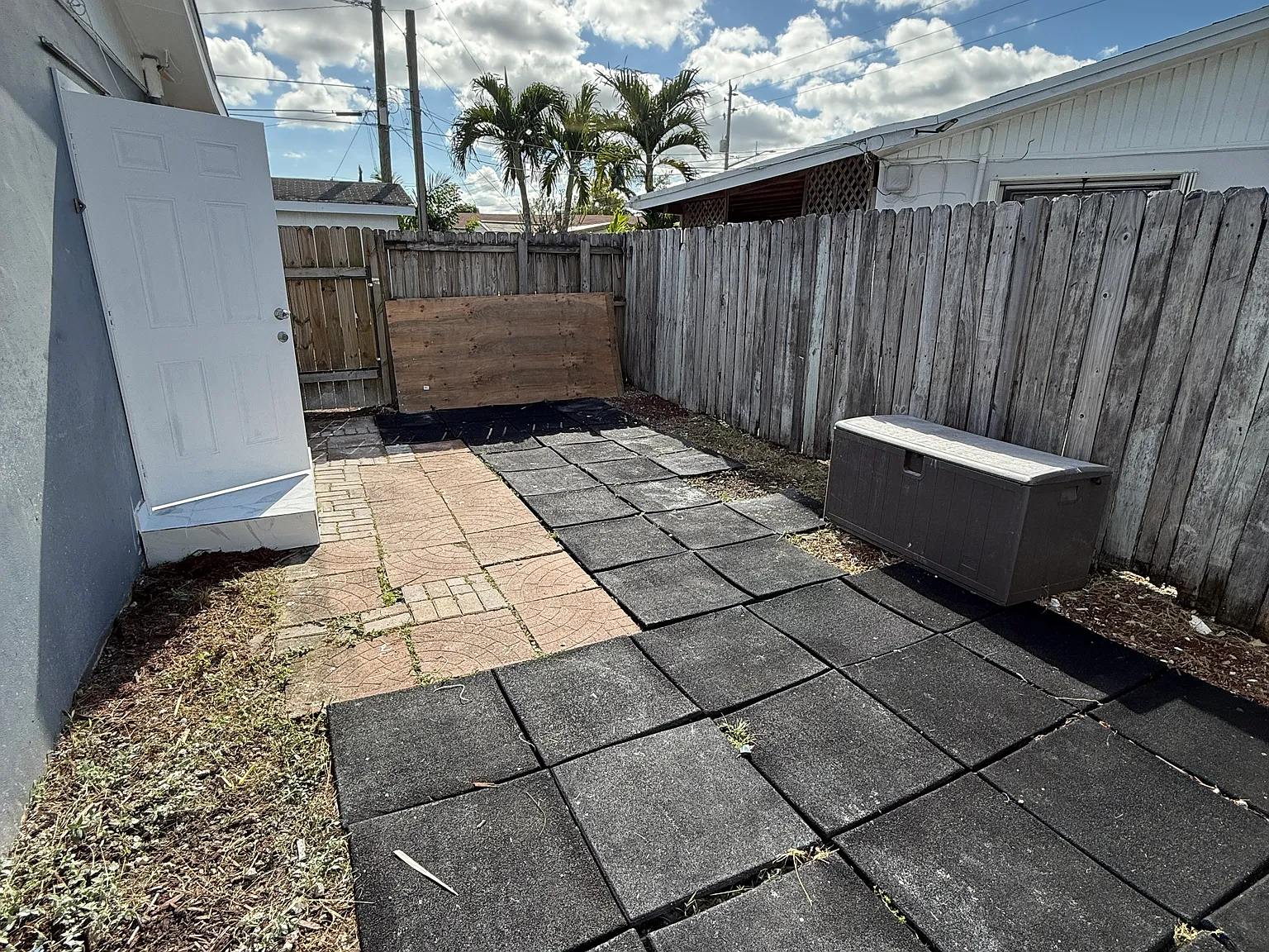 1 bed, 1150 sqft, $1,390 — Photo 3