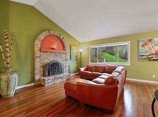 3001 Devonshire Dr, Woodbury, MN 55125