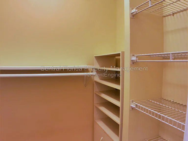 2404 Gallery View Dr — Photo 17