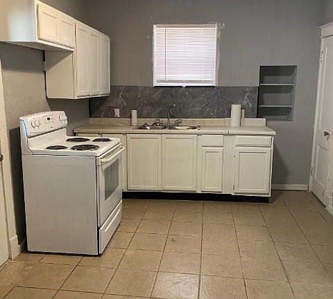 5th image of 4640 Carter Ave Floor 1
