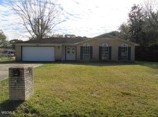3304 Parliament Dr, Ocean Springs, MS 39564
