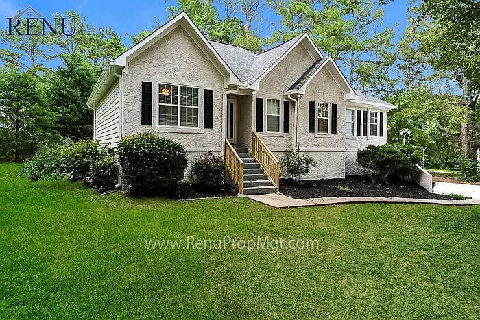 1st image of 744 Country Lake Ct