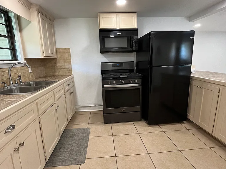 7436 Garfield St #1/2 — Photo 5