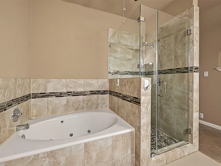12110 Essenbruk Dr — Photo 36