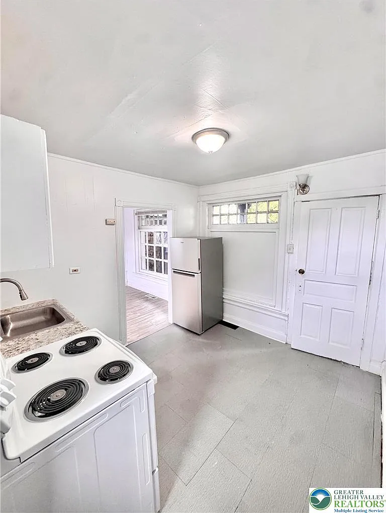 1 bed, 1.0 bath, 900 sqft, $1,195 — Photo 4