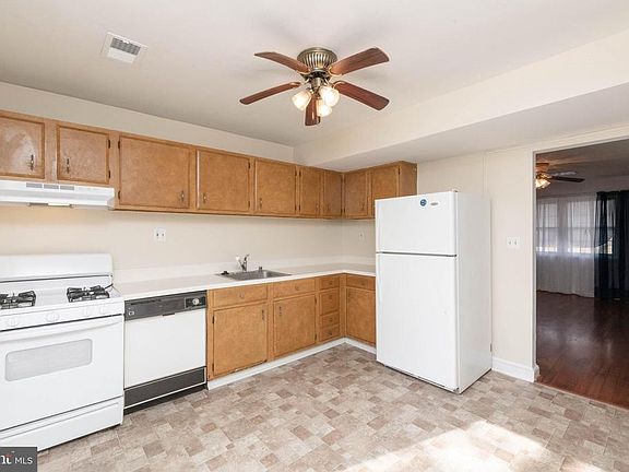 4th image of 8384 Norwood Dr