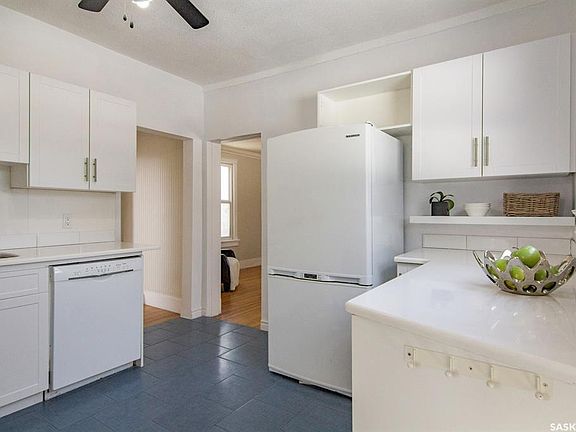 5th image of 203 8th STREET W