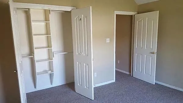 3723 Essen Loop — Photo 7