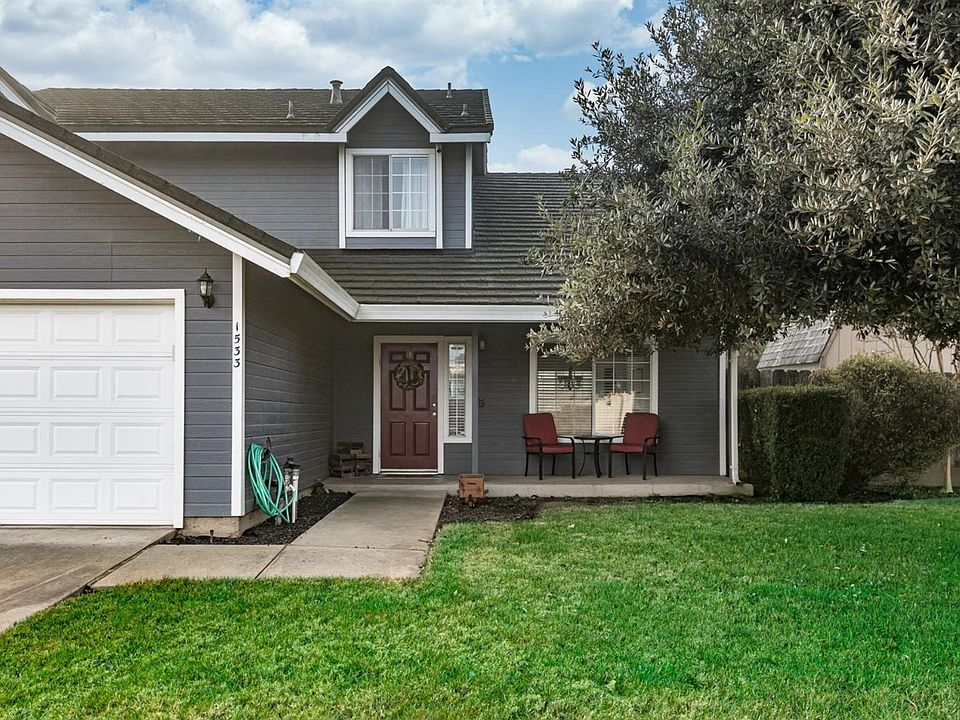 1st image of 1533 Oakwood Dr