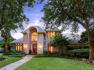 12210 Maple Rock Dr, Houston, TX 77077