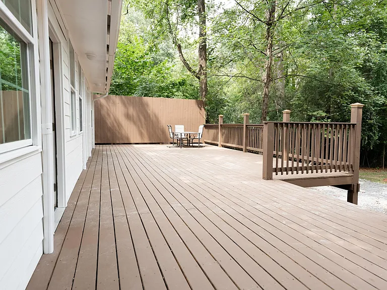 1270 Kendrick Rd NE — Photo 23