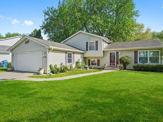 136 Anita Dr, Bourbonnais, IL 60914