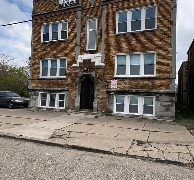 Scovel Apartments — Photo 11
