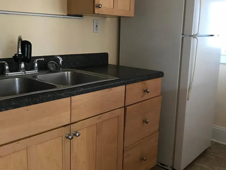 1105 Highland St N #1 — Photo 5