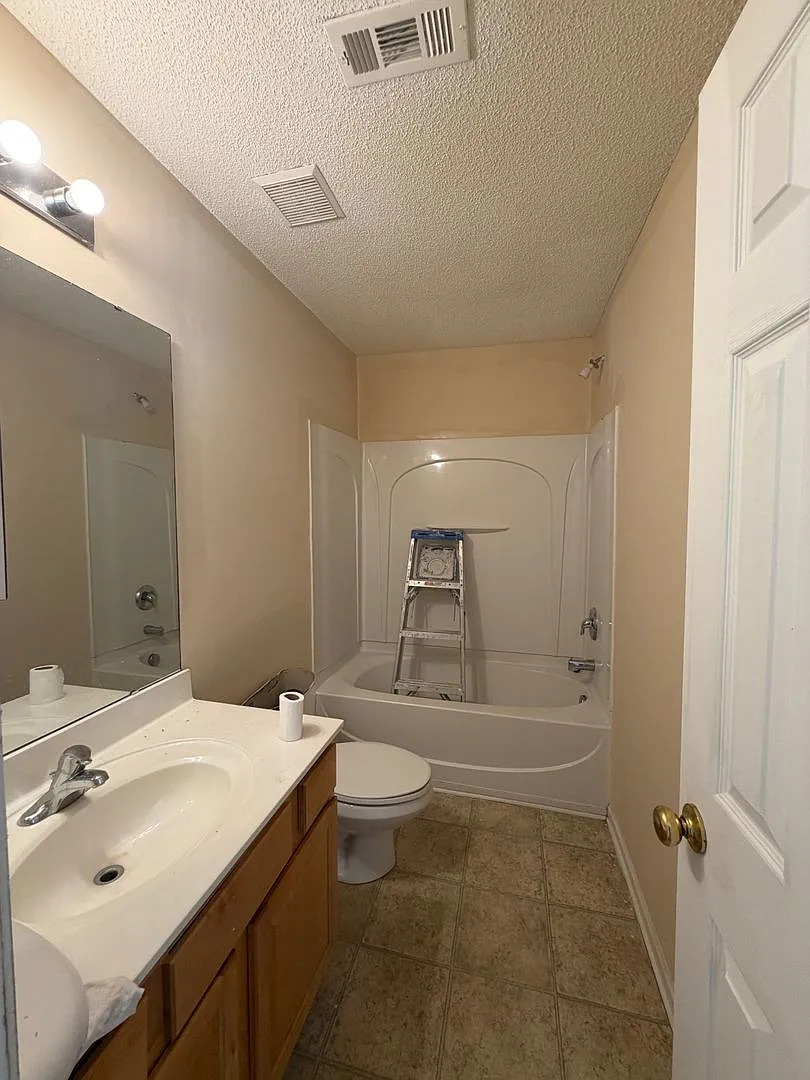 Townhome in East Charlotte — Photo 2
