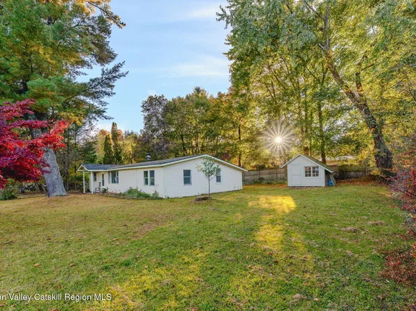 42 Dixon Avenue, Woodstock, NY 12498