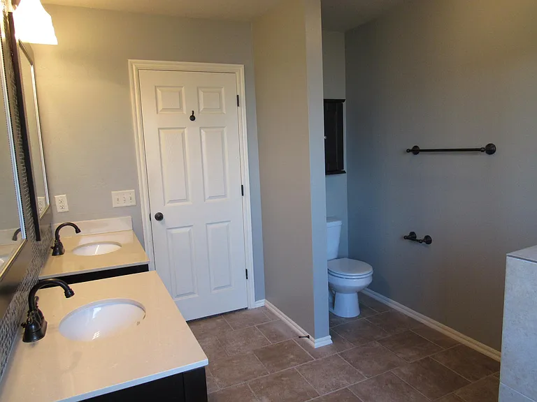 17516 Black Hawk Dr — Photo 12