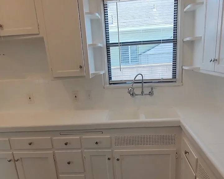2311 Belmont Ave — Photo 6