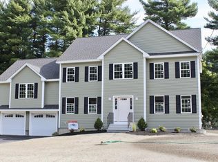 17 Knollwood Rd, Tewksbury, MA 01876