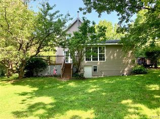 180 Bunker Hill Rd, Oswego, NY 13126