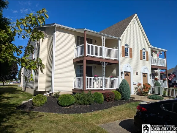 400 West Ave Unit J1, West Seneca, NY 14224