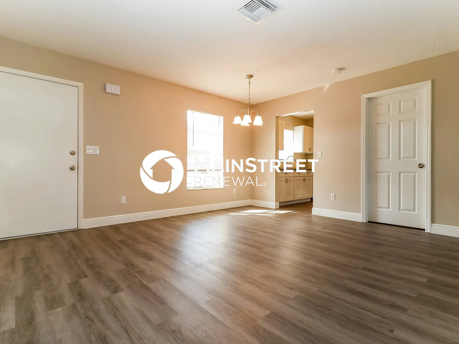 4490 Maya Ct — Photo 2