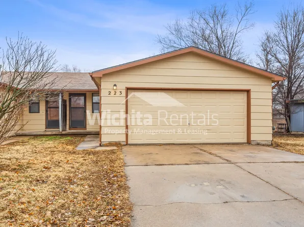 223 W Overlook Dr, Derby, KS 67037