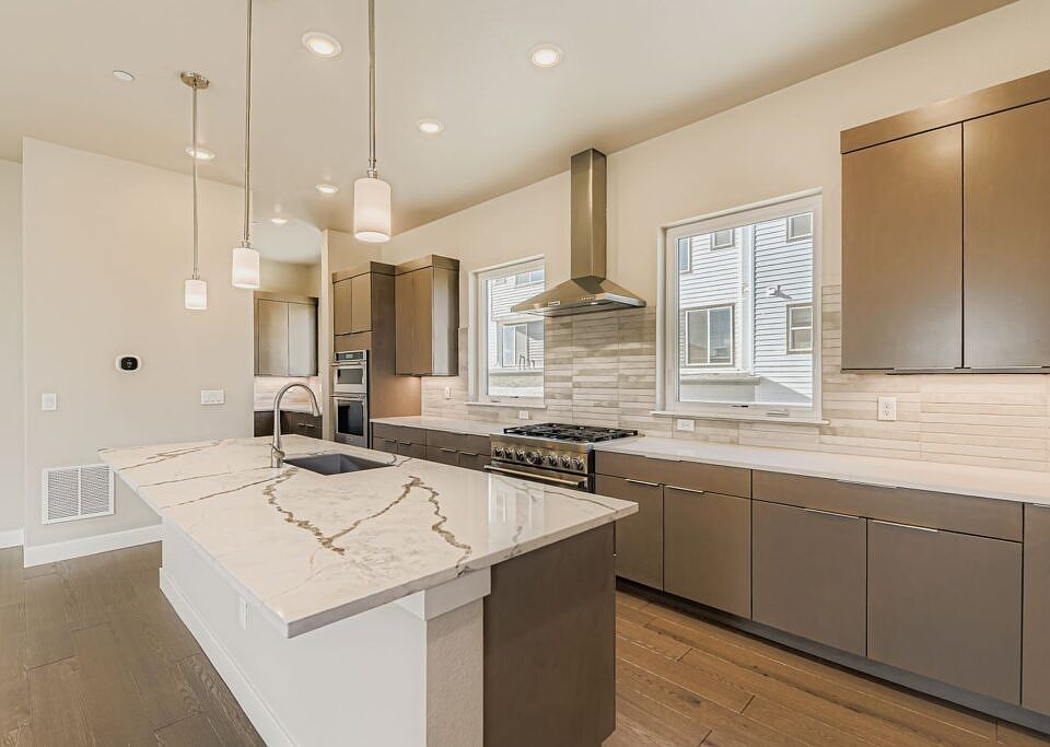 BCN_BL_LE_16569 Peak St_Iconic_07OCT2025_WEB_019