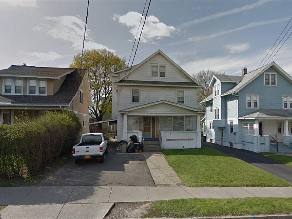2nd image of 356 Grand Ave