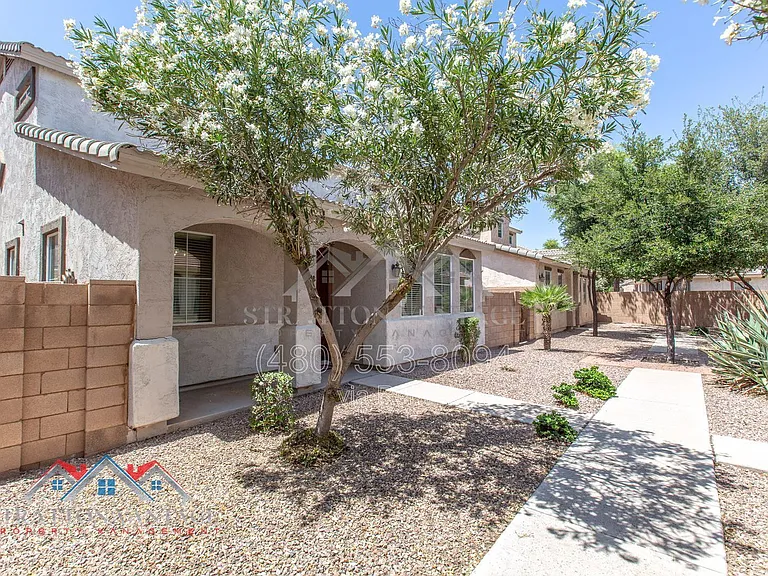 4352 E Carla Vista Dr — Photo 3