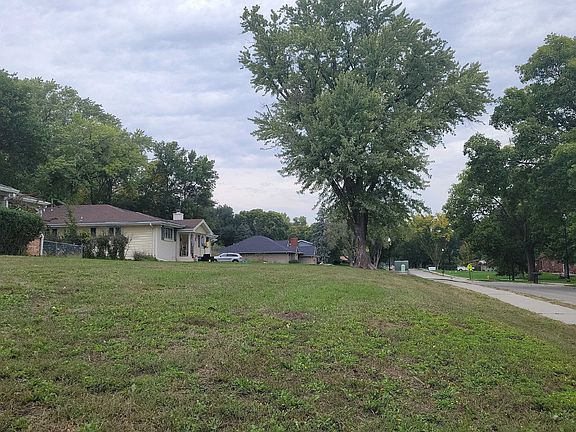 5th image of 4217 Country Club Blvd