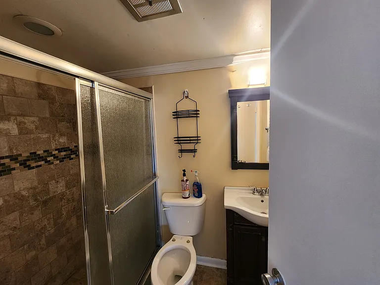 3647 Glengyle Ave #3B — Photo 13