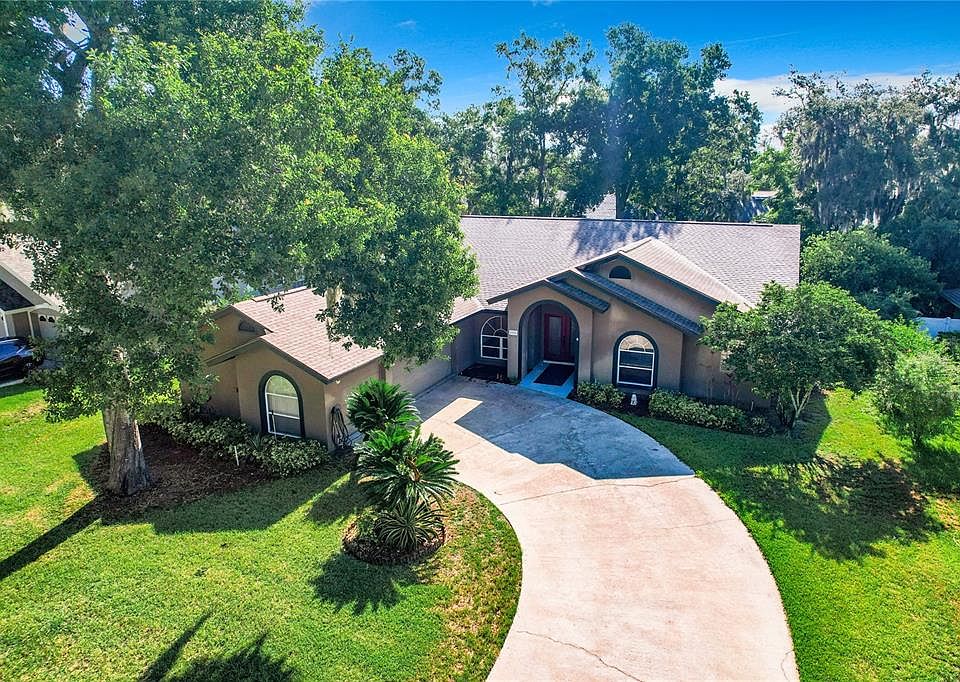 1st image of 2906 CLUBHOUSE DRIVE