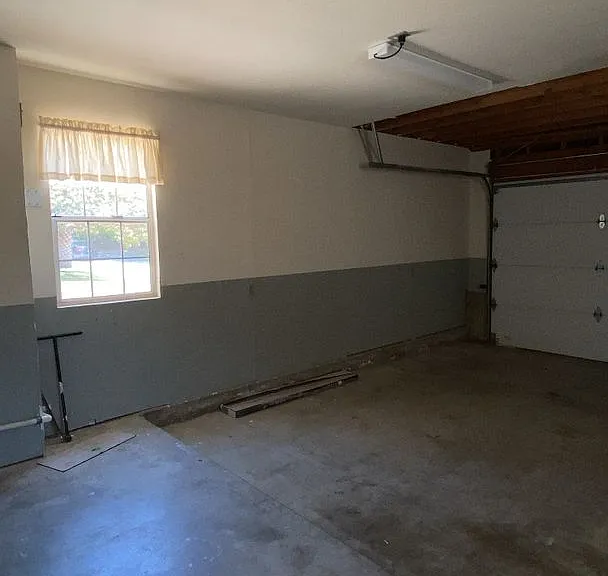 6005 Brougham St — Photo 22