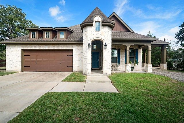 1st image of 2038 Post Oak Cir