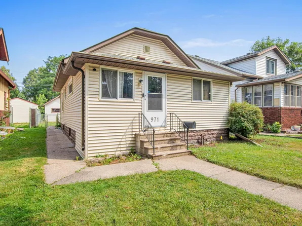 971 Lawson Ave E, Saint Paul, MN 55106