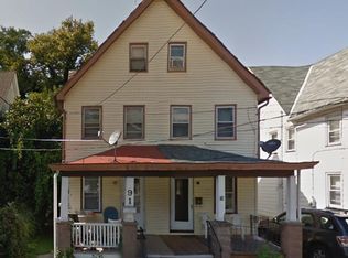 91 Chestnut St, Salem, NJ 08079