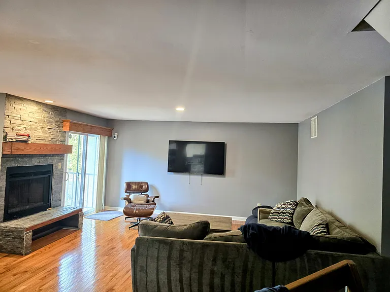 613 Augusta Cir — Photo 5