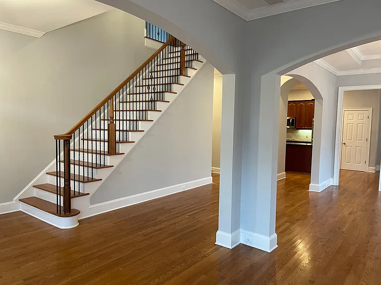 390 Wembley Cir — Photo 17